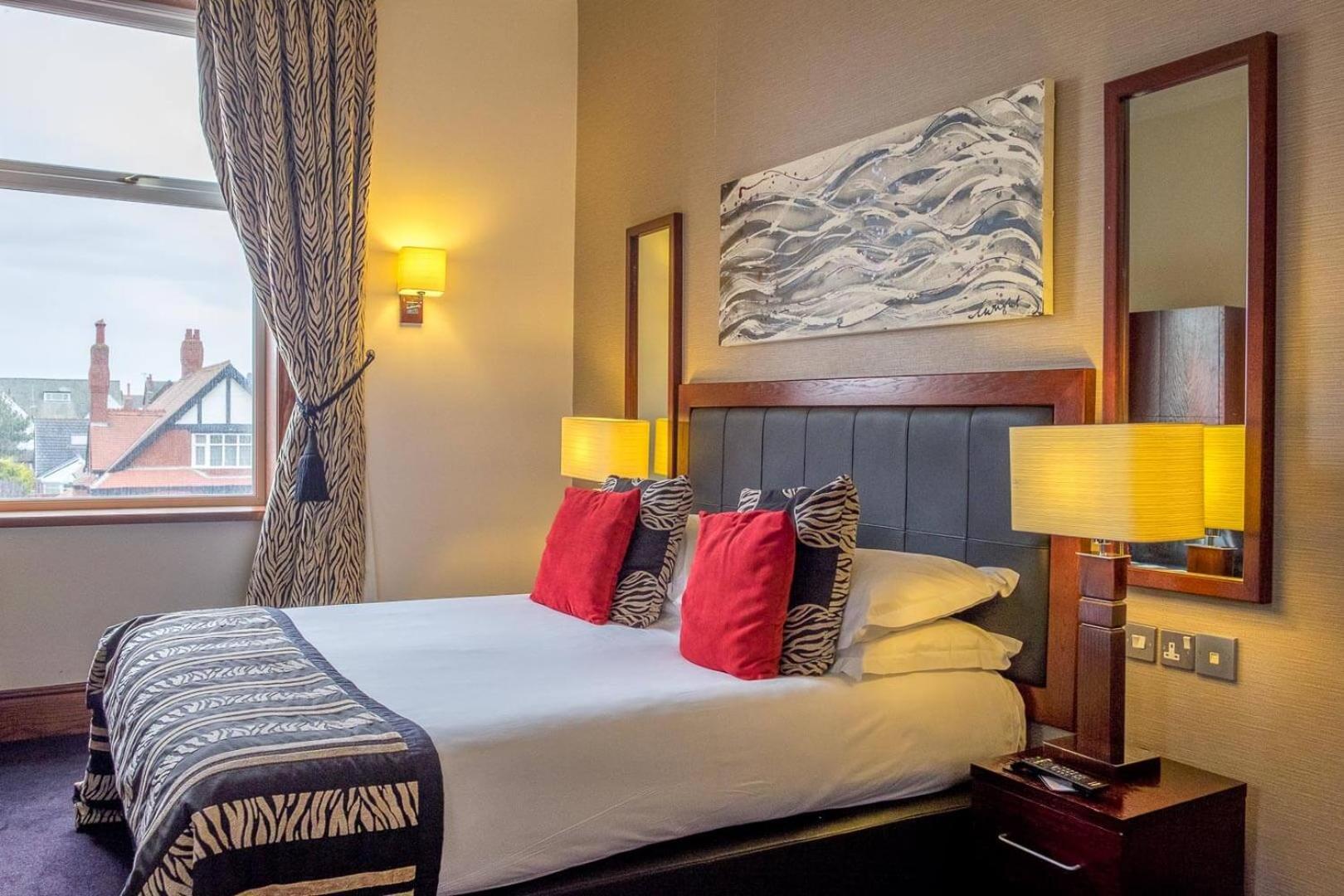 Hotel The Grand 4*