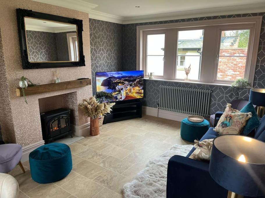 Cosy Hideaway In Leafy Lytham