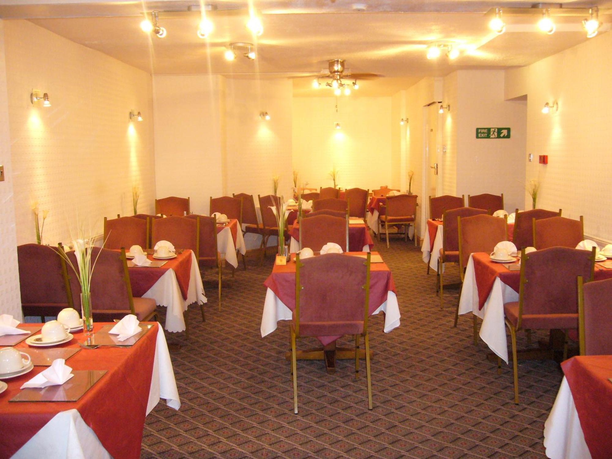 Hotel Monterey 3*
