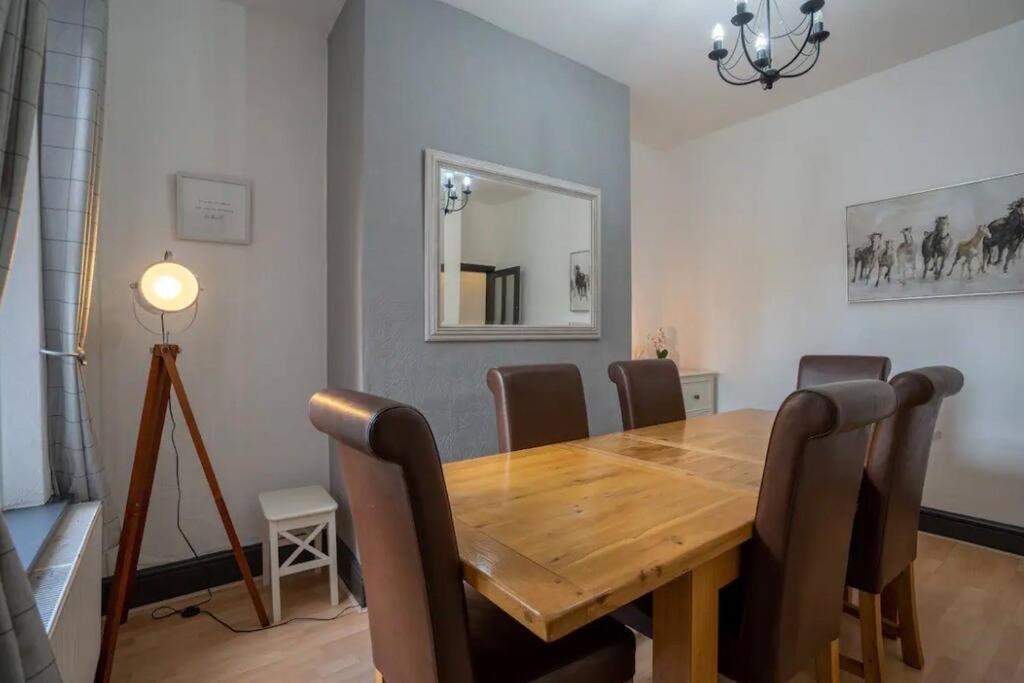 Holiday home Spacious Town House *