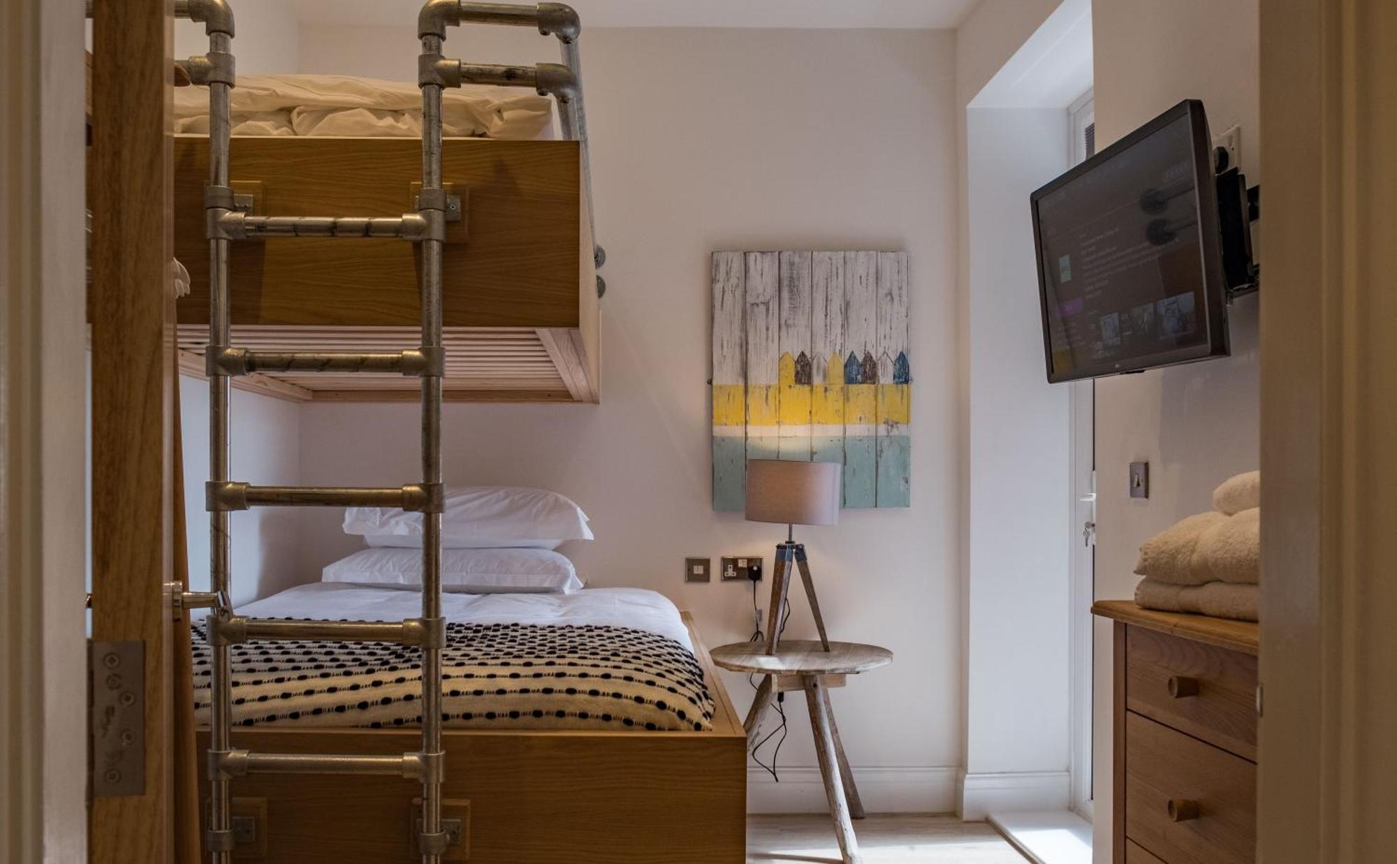 St Annes Apartment