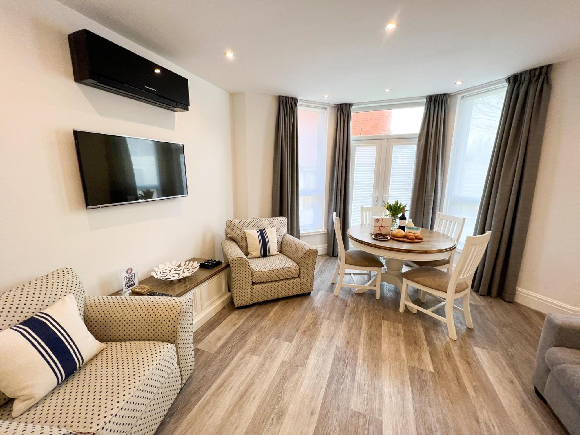 St Annes Apartment *