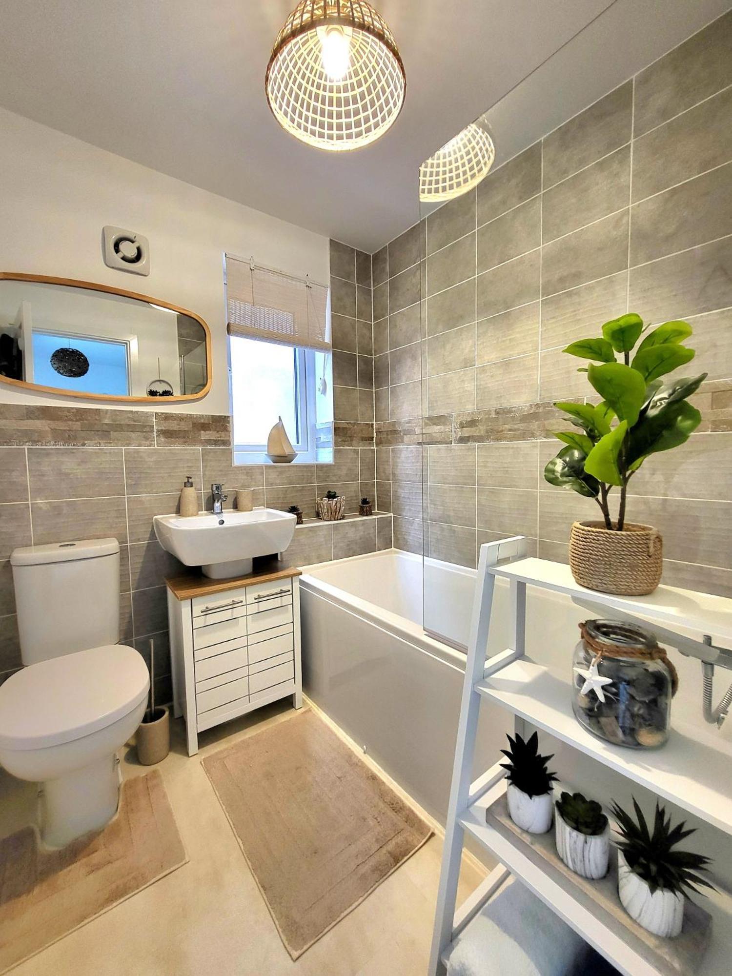 Seaside Themed With Garden And Driveway Lytham St Annes