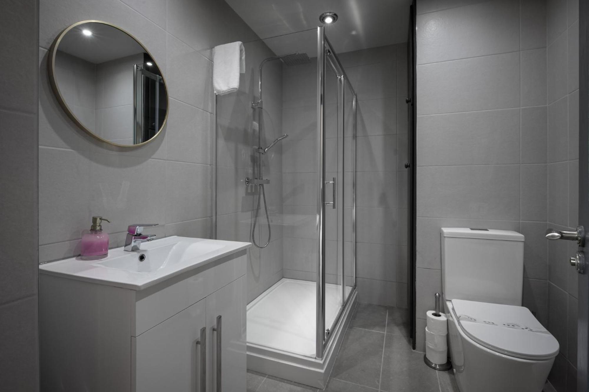 Bentinck By Sasco Apartments, Holiday home