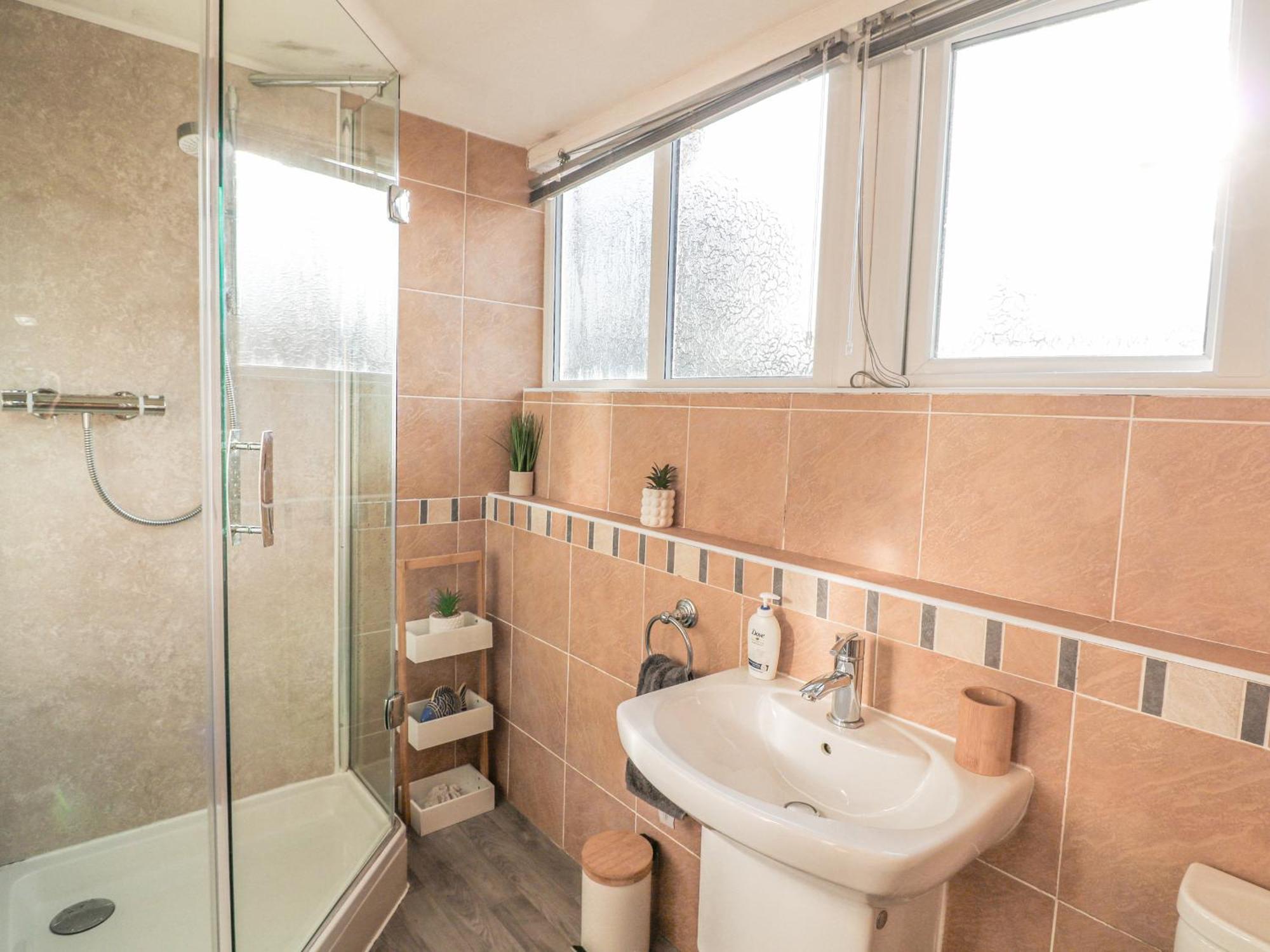 Holiday home 6d Clifton Drive *