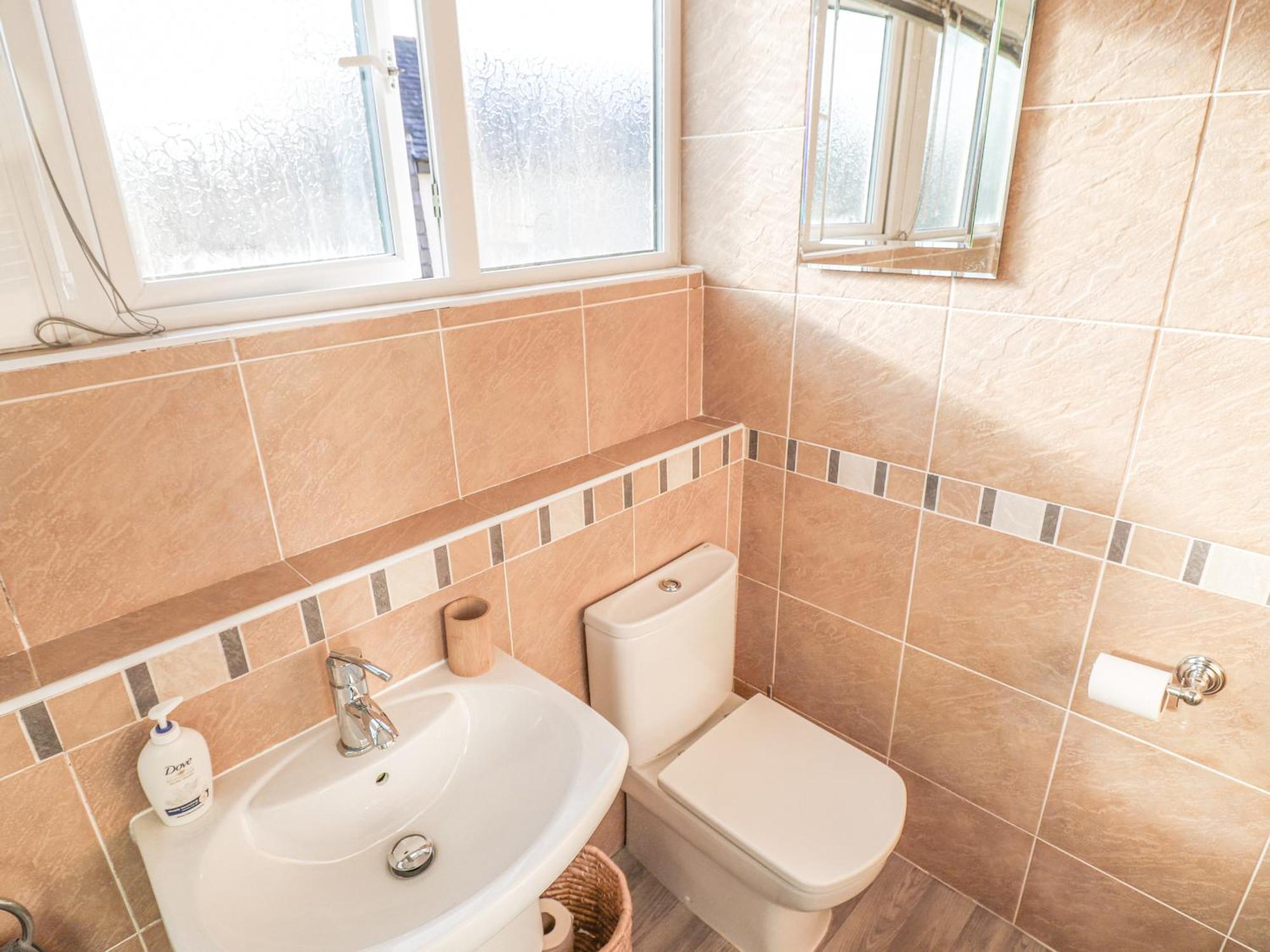 Holiday home 6d Clifton Drive *