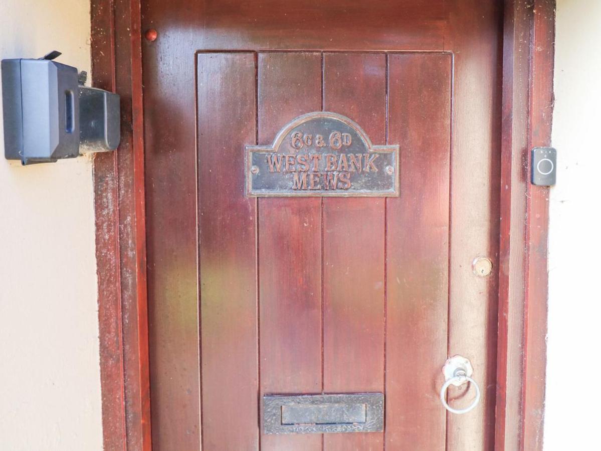 6d Clifton Drive * Lytham St Annes