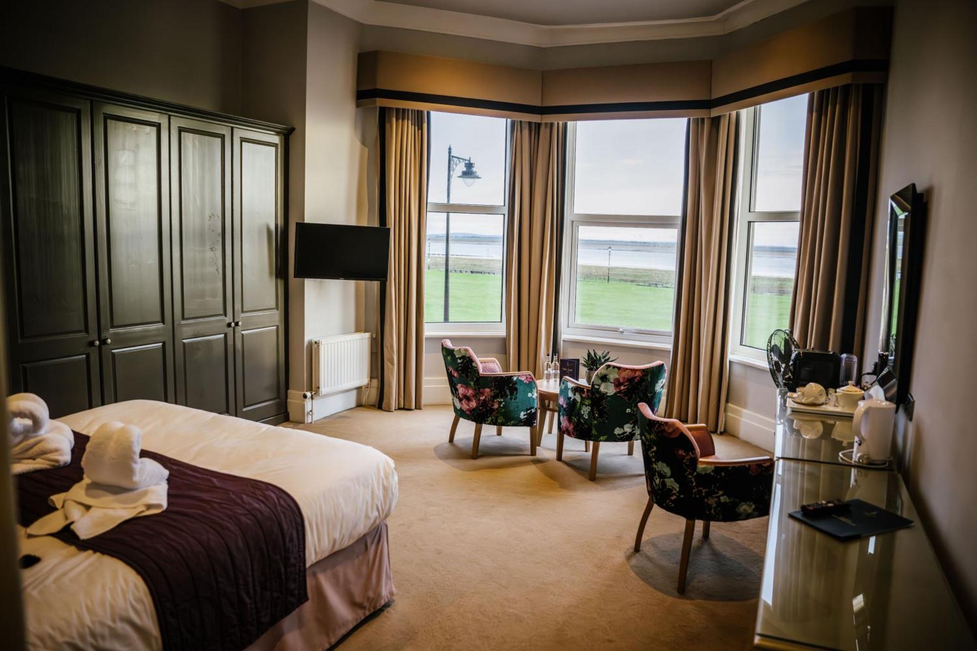 Clifton Arms 4*