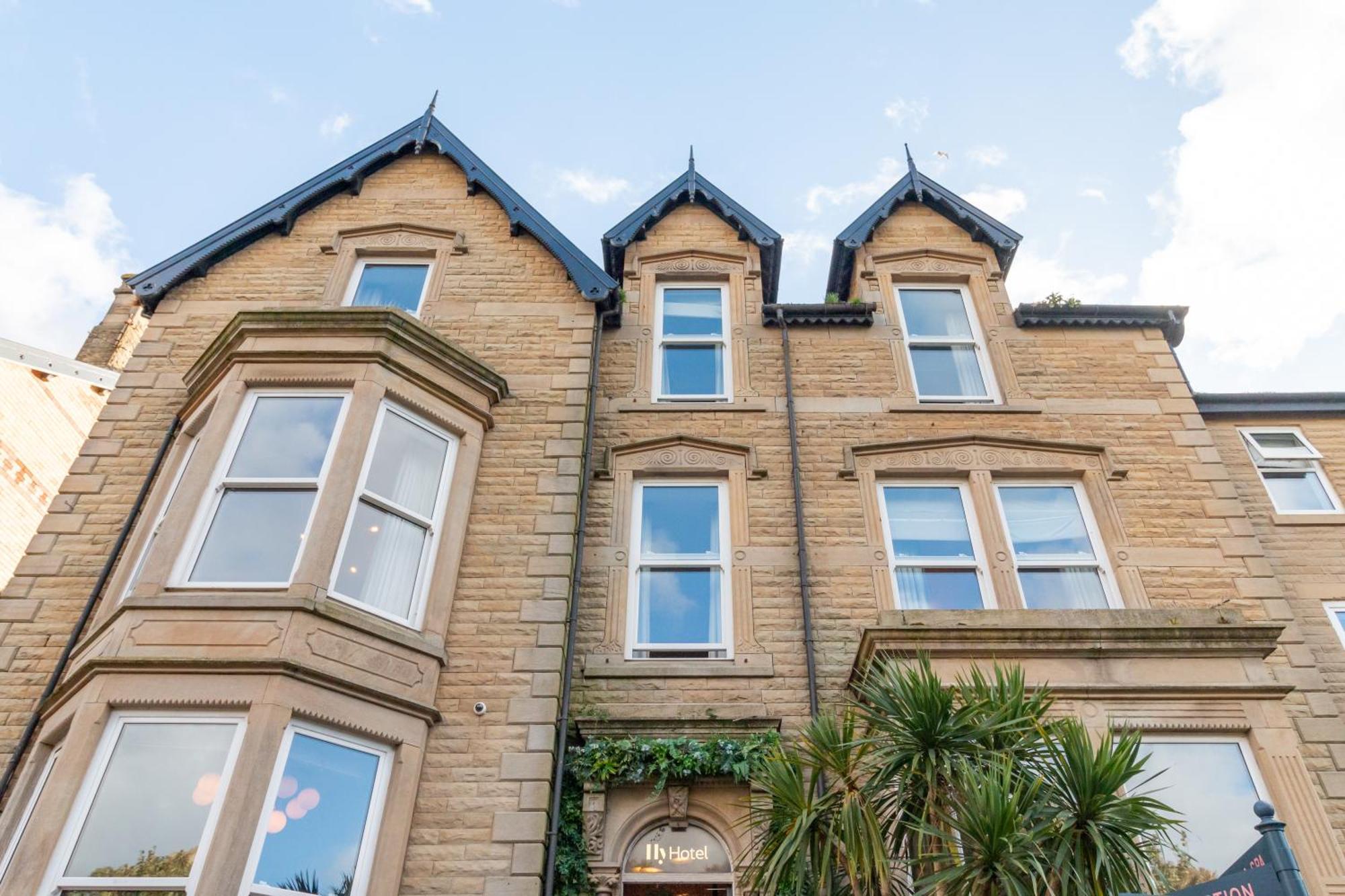 Hy Lytham St Anne's Aparthotel