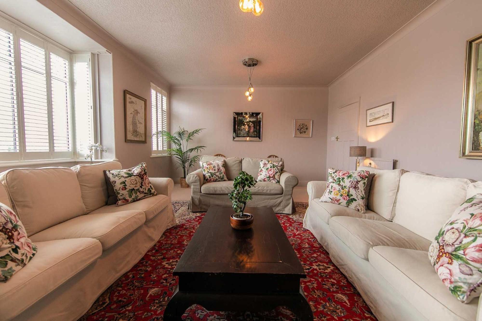 107a - 3 Double Bedrooms * Lytham St Annes