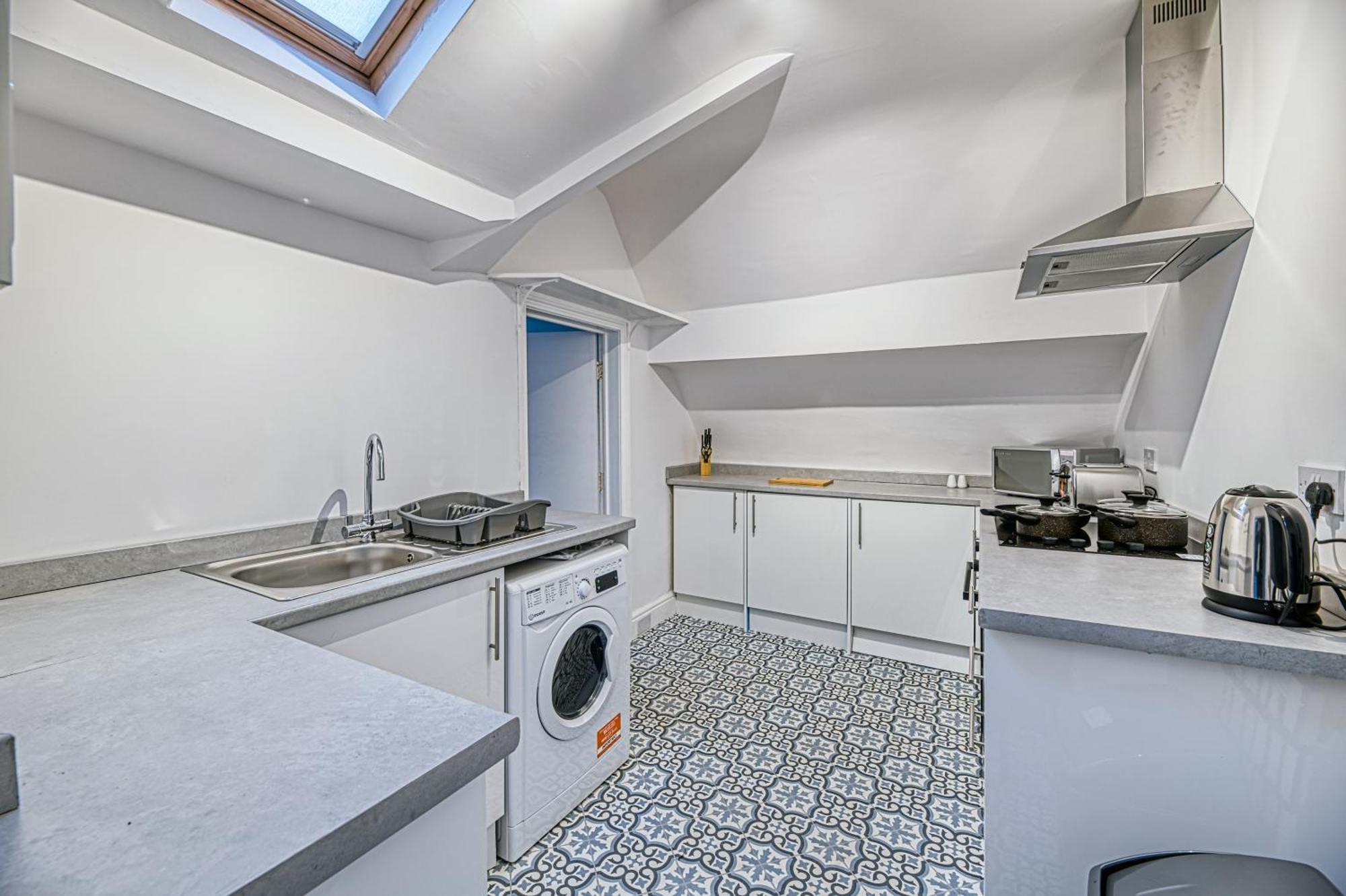 Glendale House By Guestz * Lytham St Annes