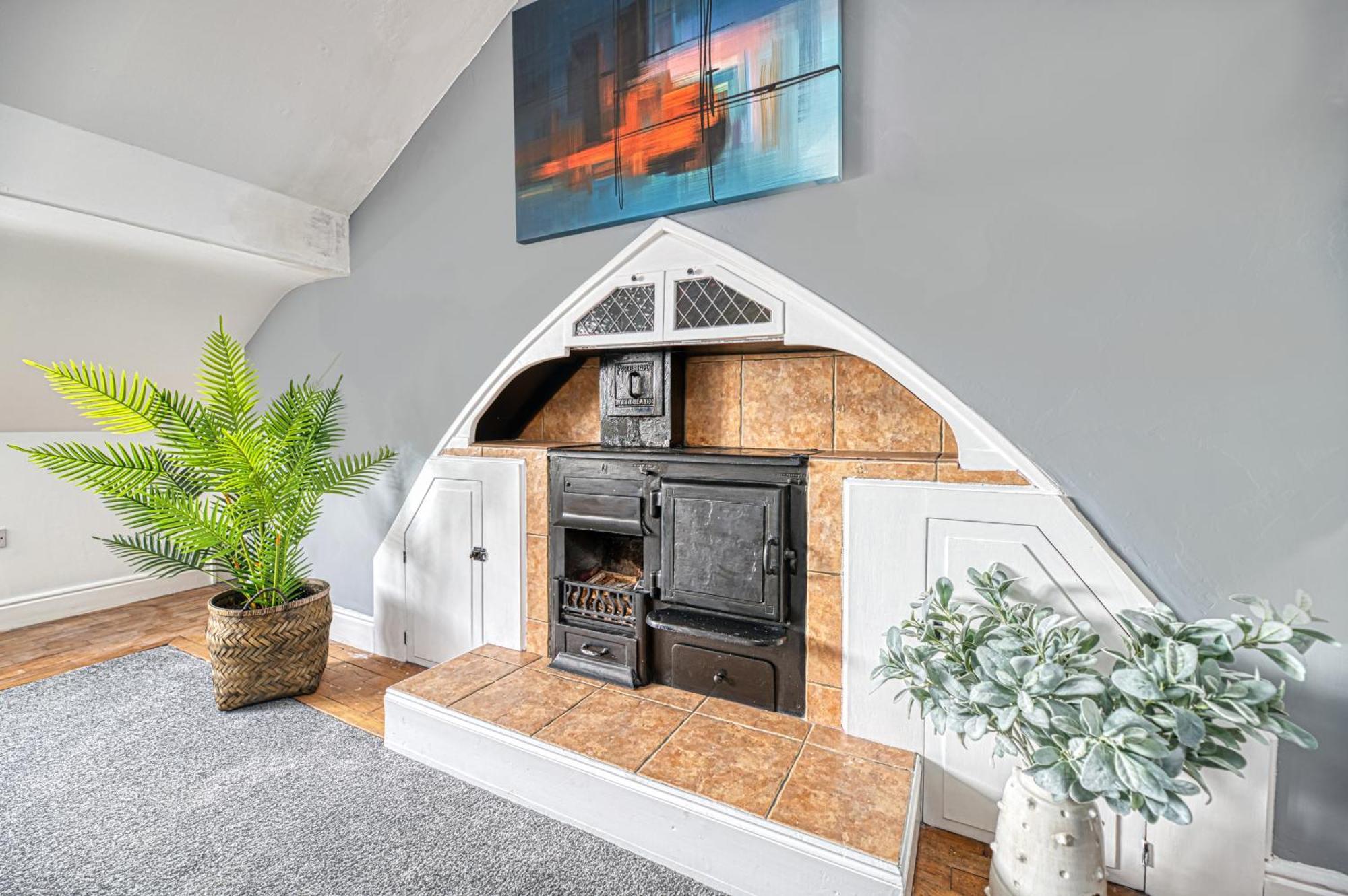 Glendale House By Guestz *