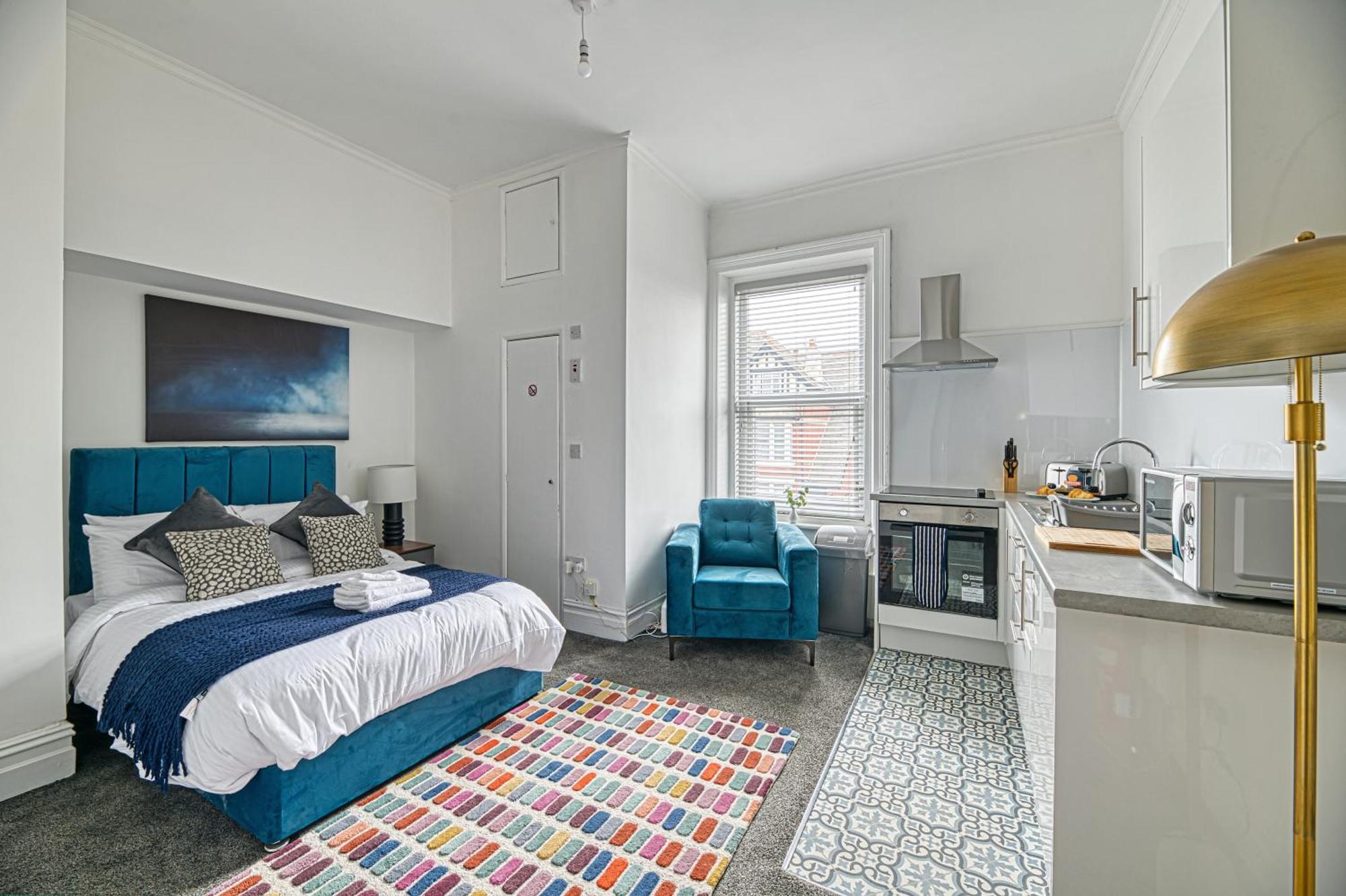 Glendale House By Guestz