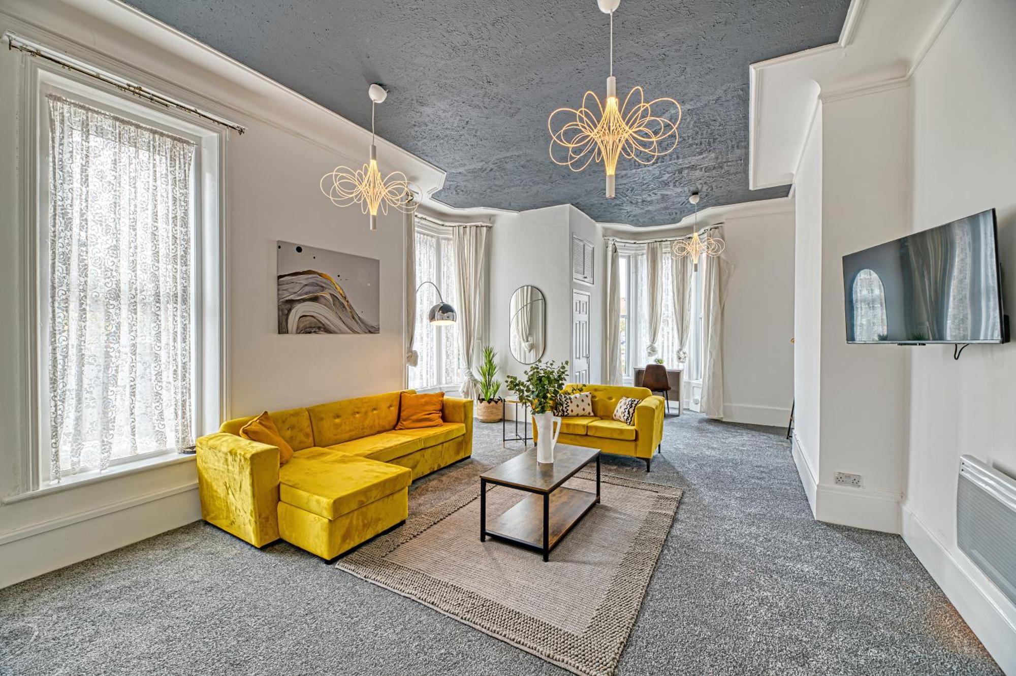 Glendale House By Guestz Apartment Lytham St Annes