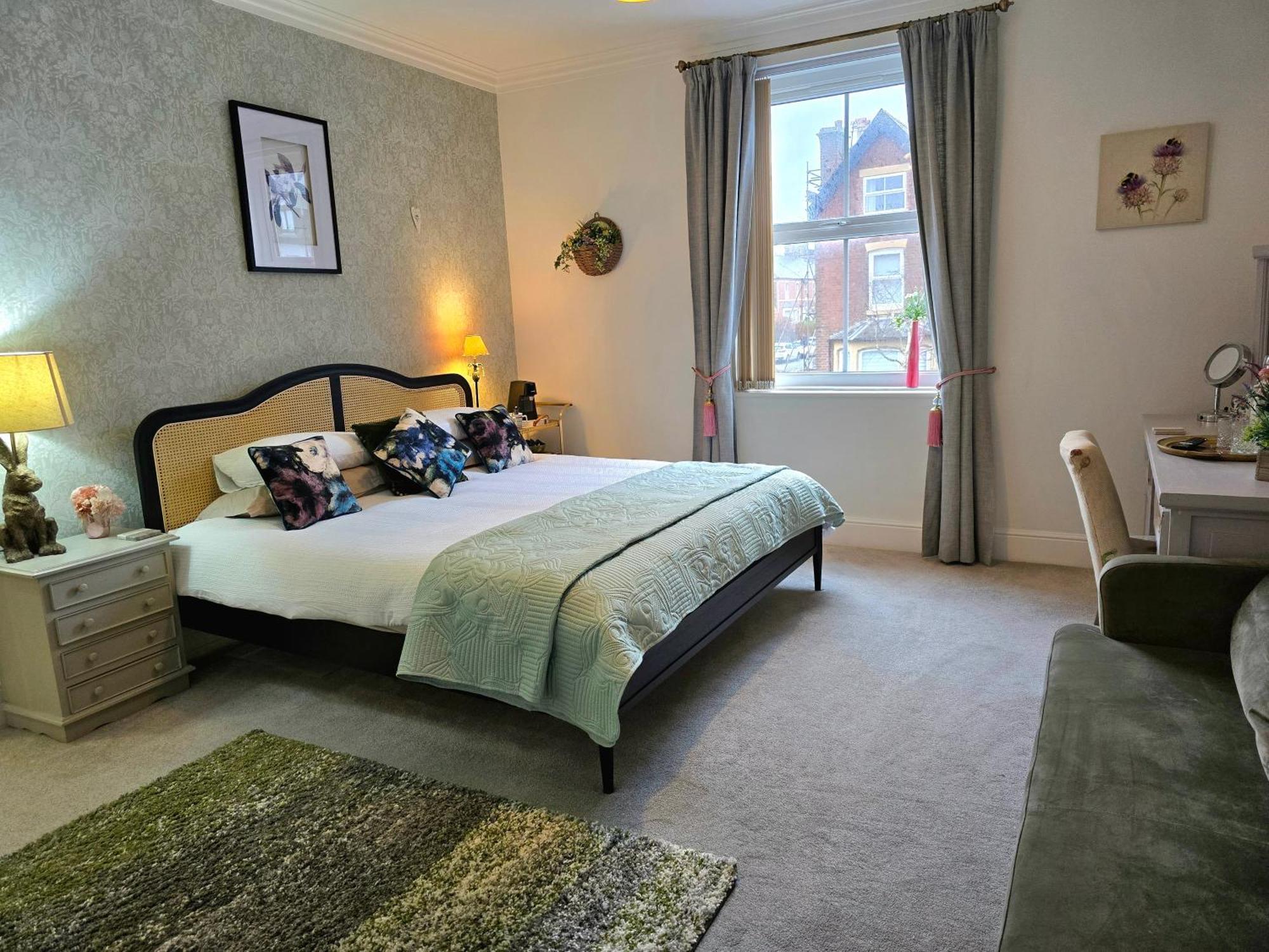 Windmill House Lytham * Lytham St Annes