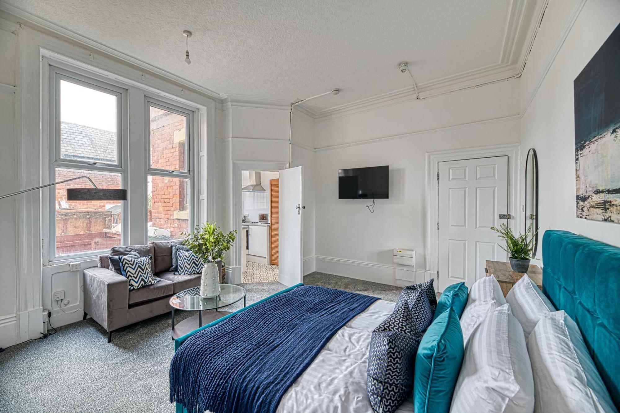 Glendale House By Guestz * Lytham St Annes