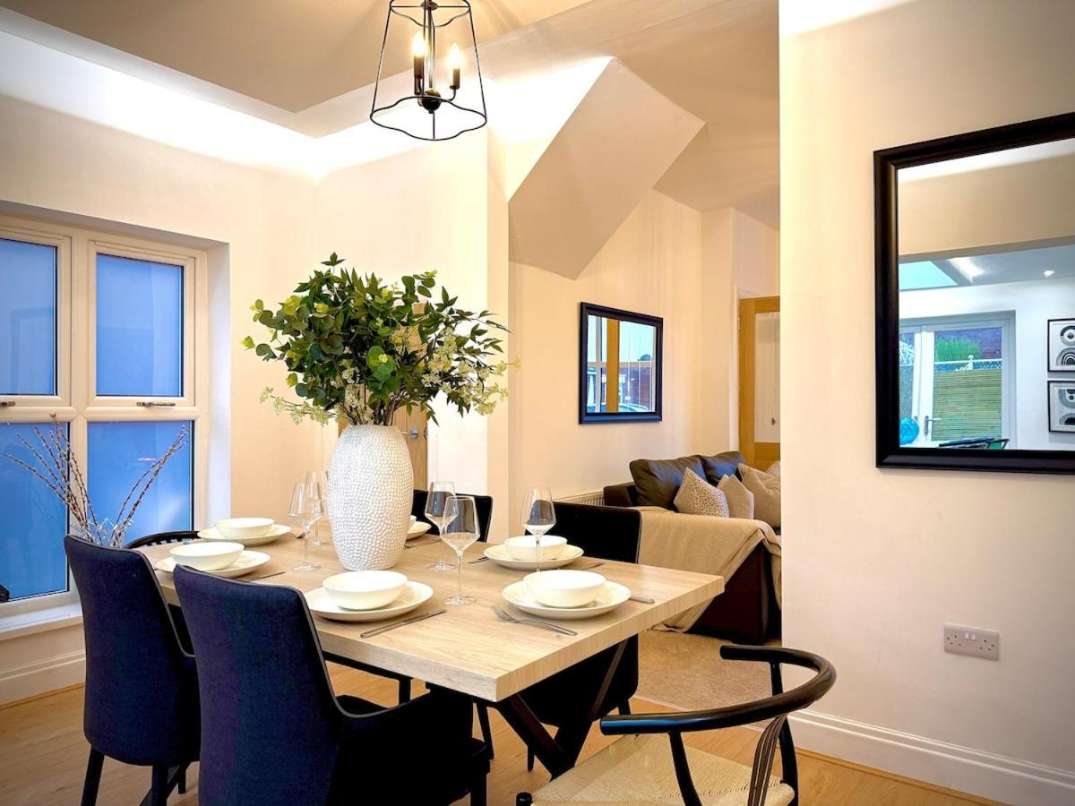 Holiday home Tudor Hot Tub Family House Lytham St Annes