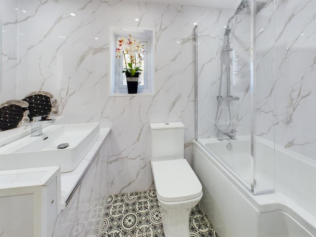 Tudor Hot Tub Family House Holiday home