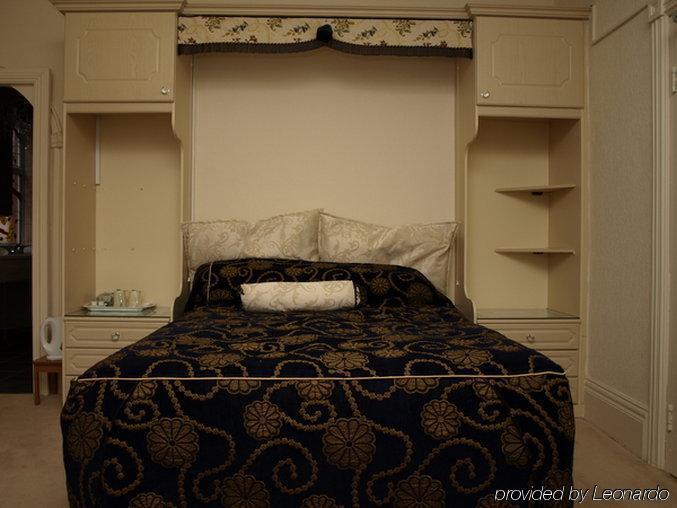 Clifton Park - Exclusive To Adults