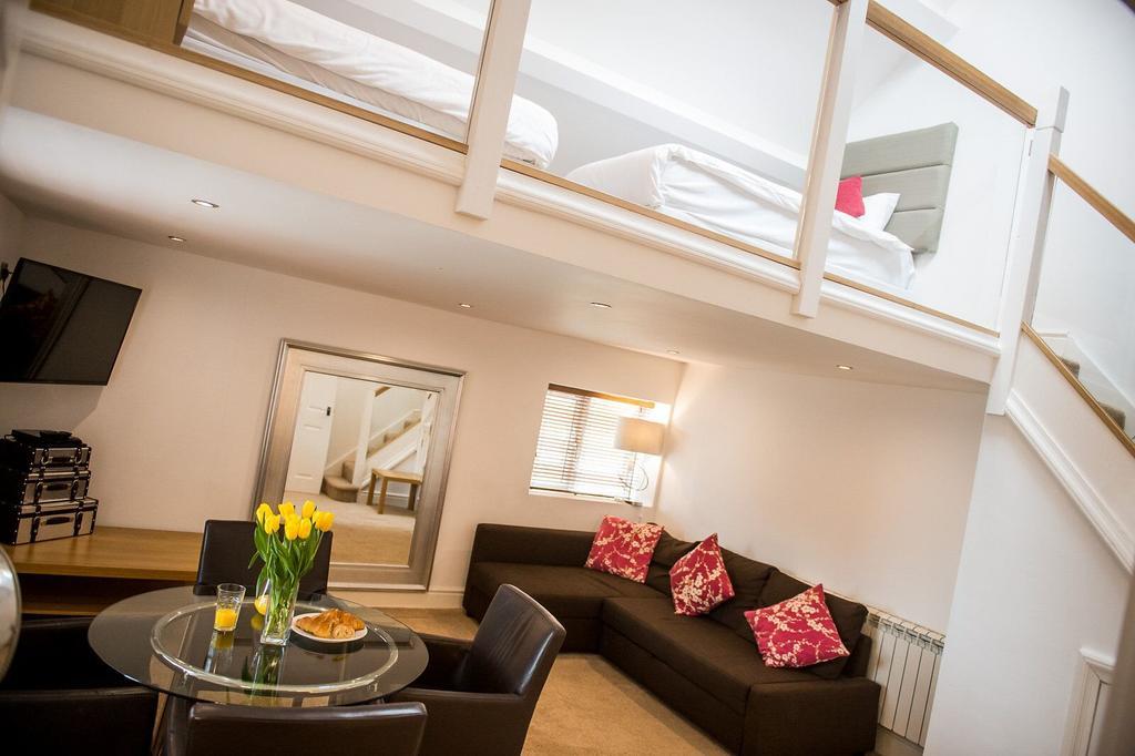 Howarth House Aparthotel 4*