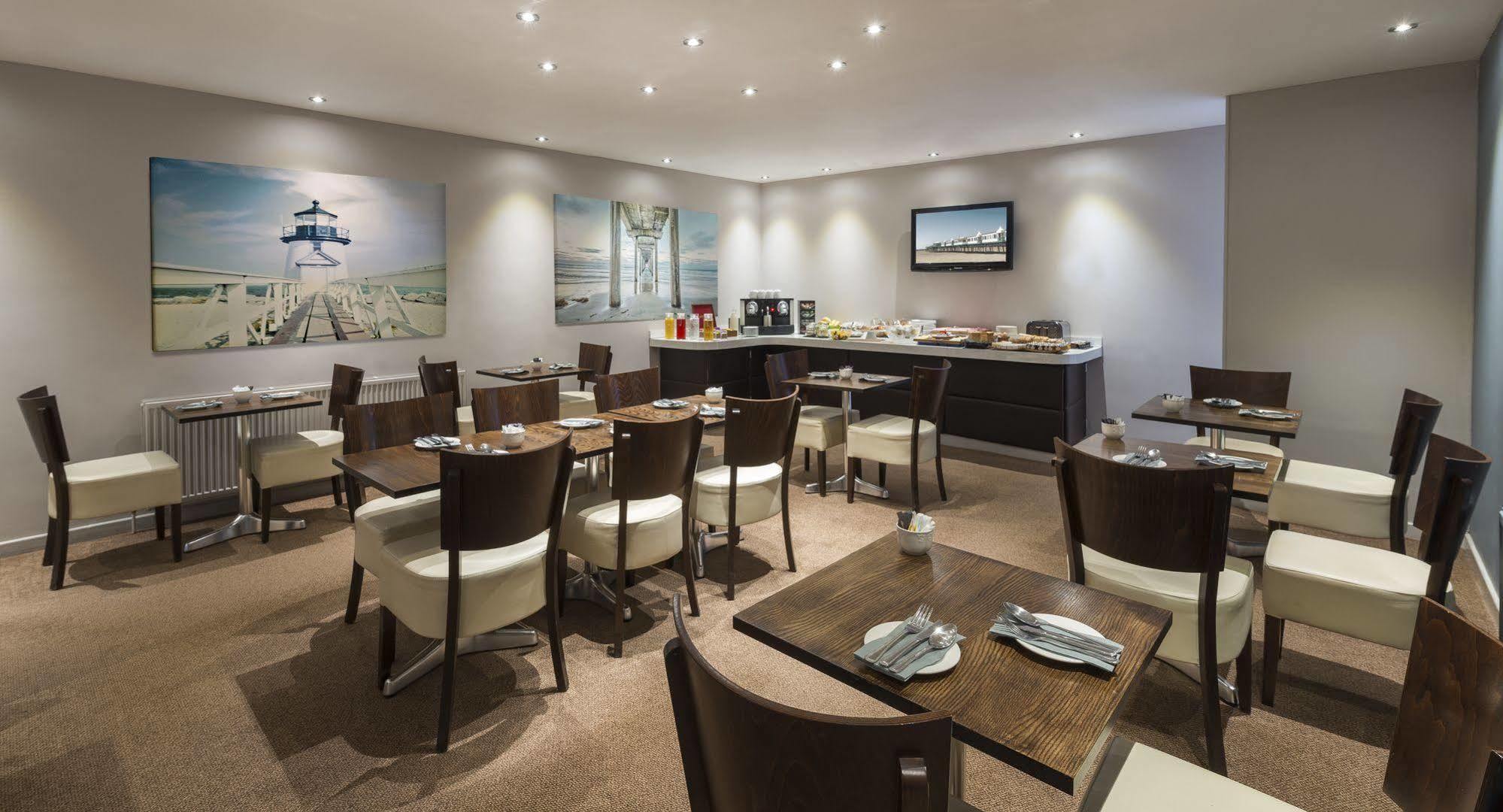 Mode St Annes Bed & Breakfast 4*