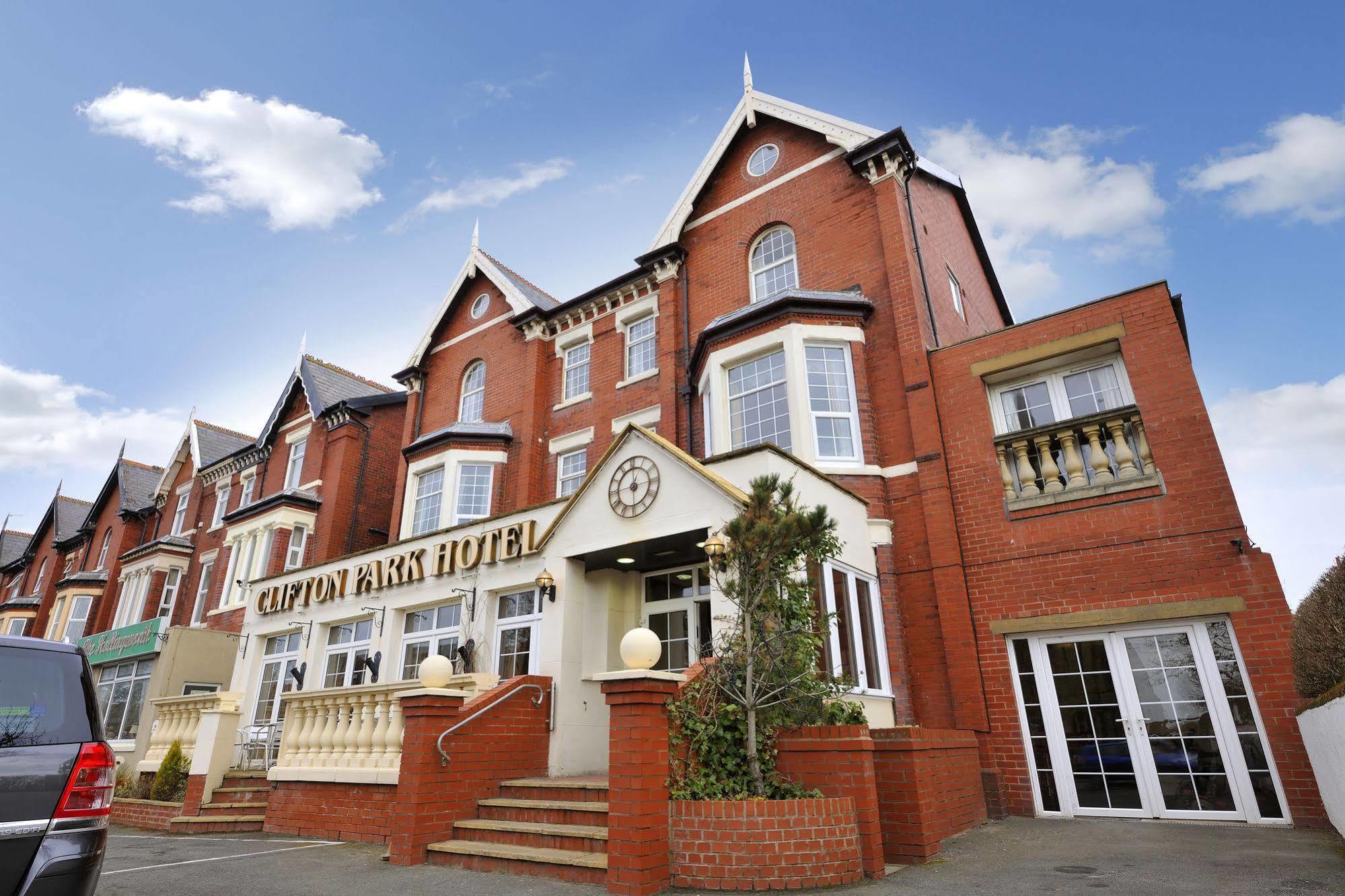Hotel Clifton Park - Exclusive To Adults
