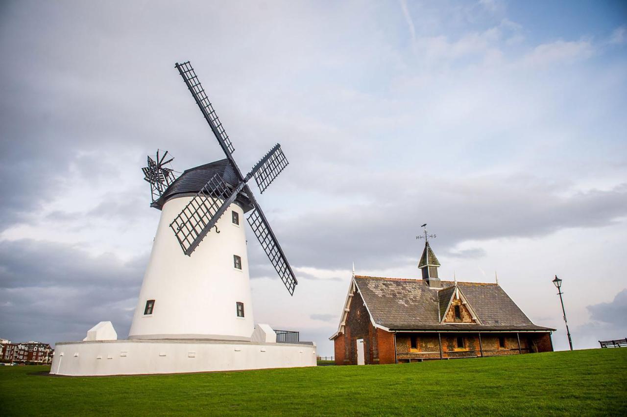 Apple Lytham * Lytham St Annes