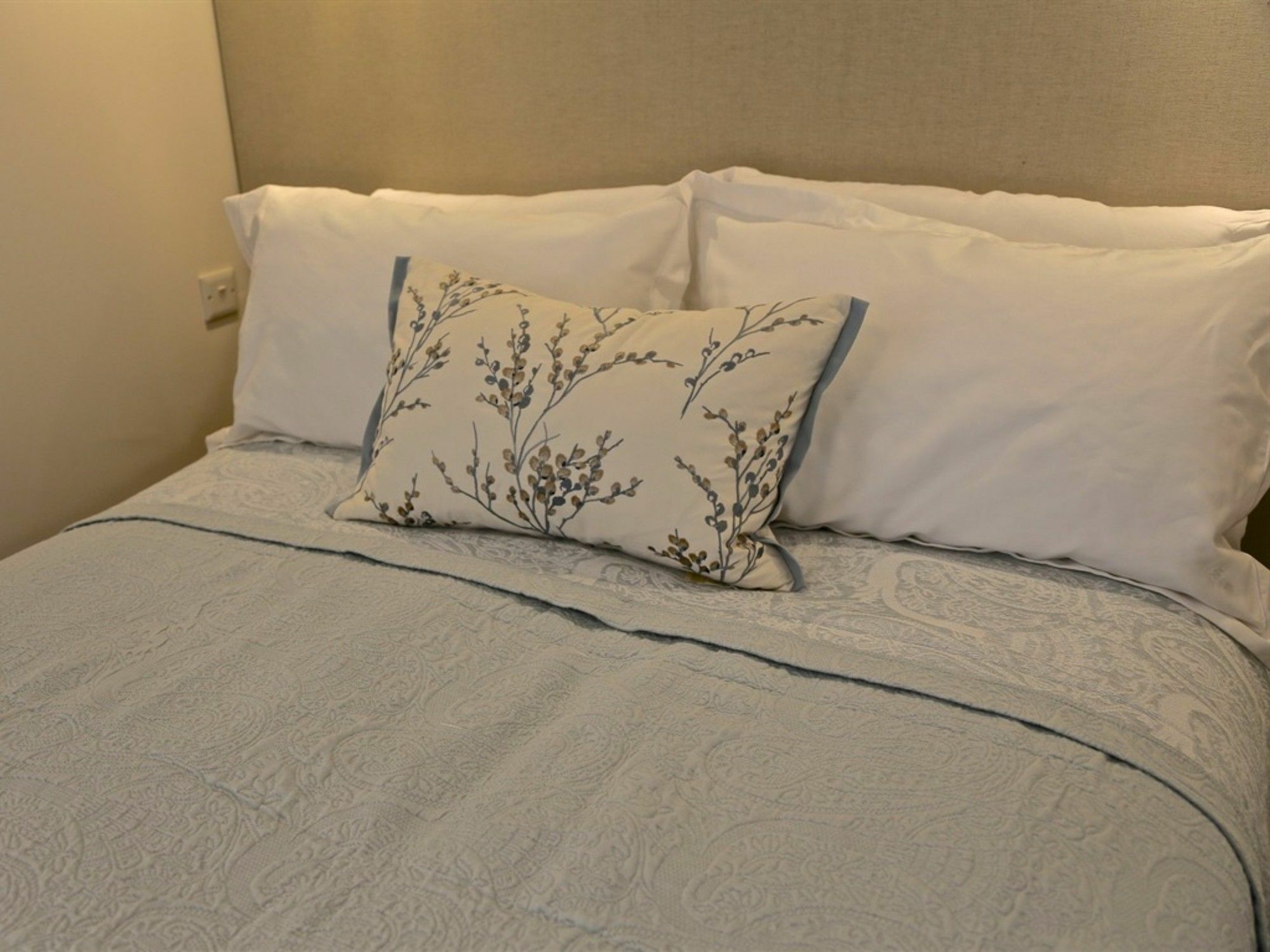 Mode St Annes Aparthotel 4*