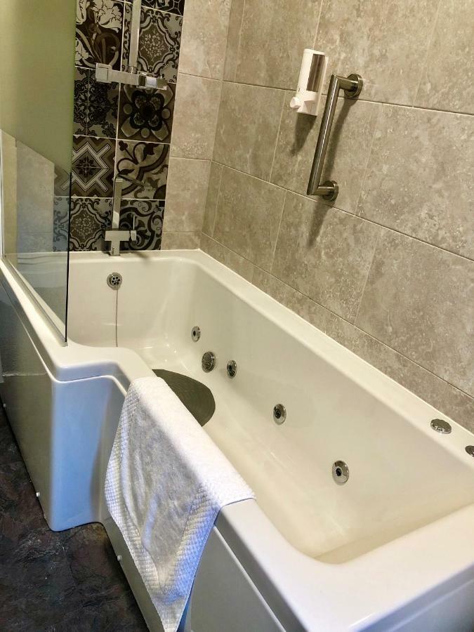 Lytham Serviced Apartment *