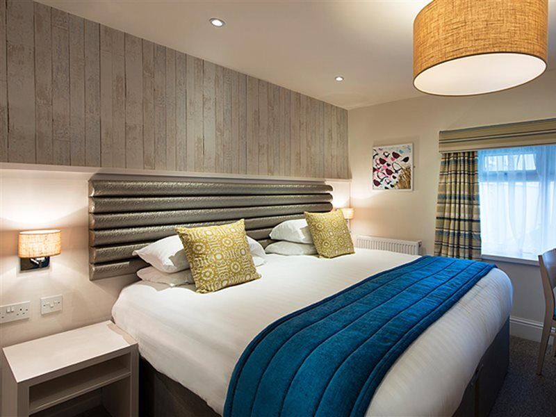 St Ives 3*