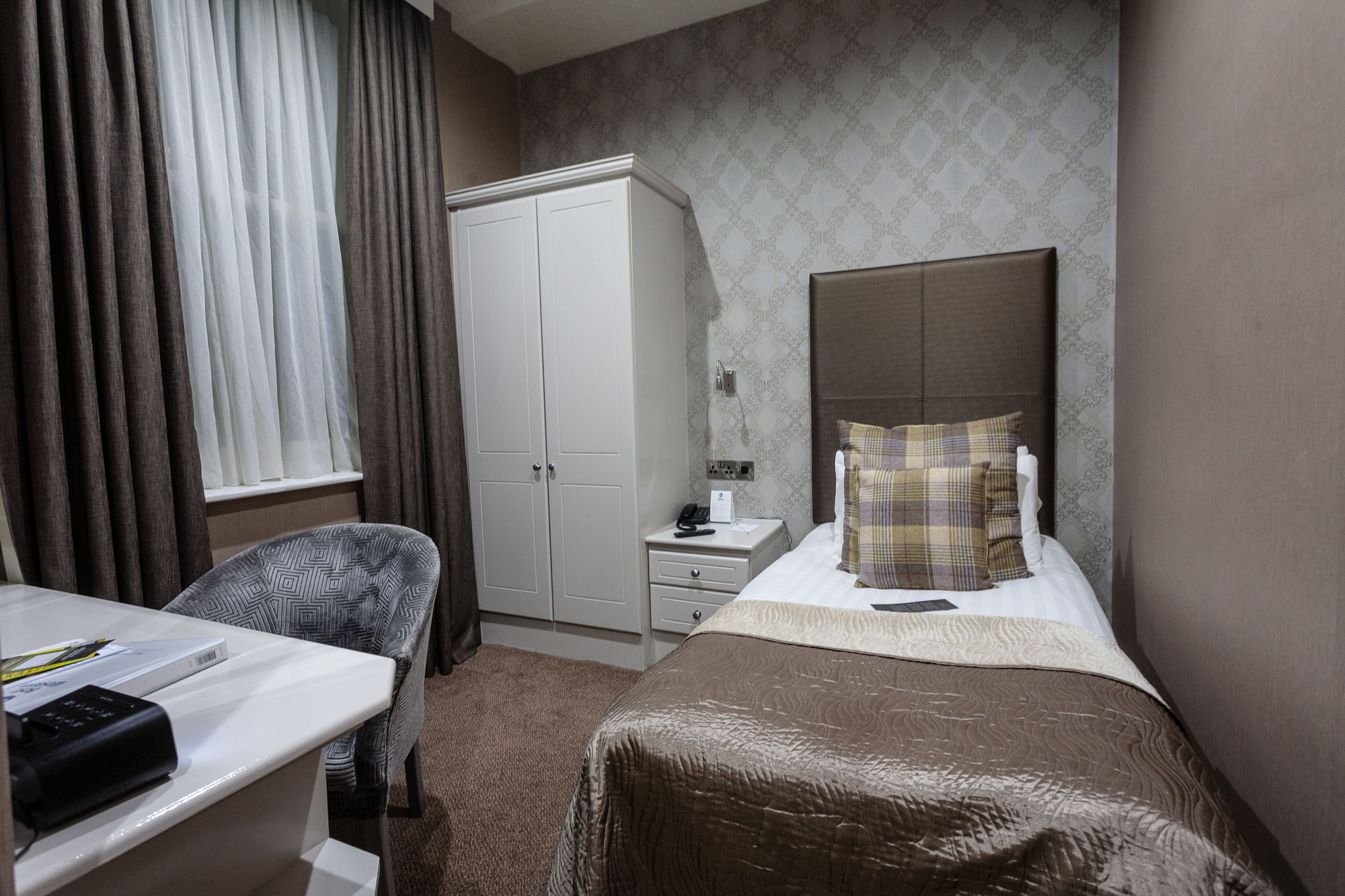 Glendower Hotel, Bw Signature Collection Hotel