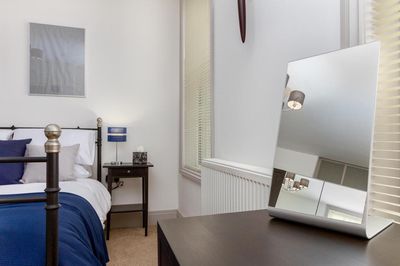Apartment Charles Alexander Short - The Old Bank Lytham St Annes