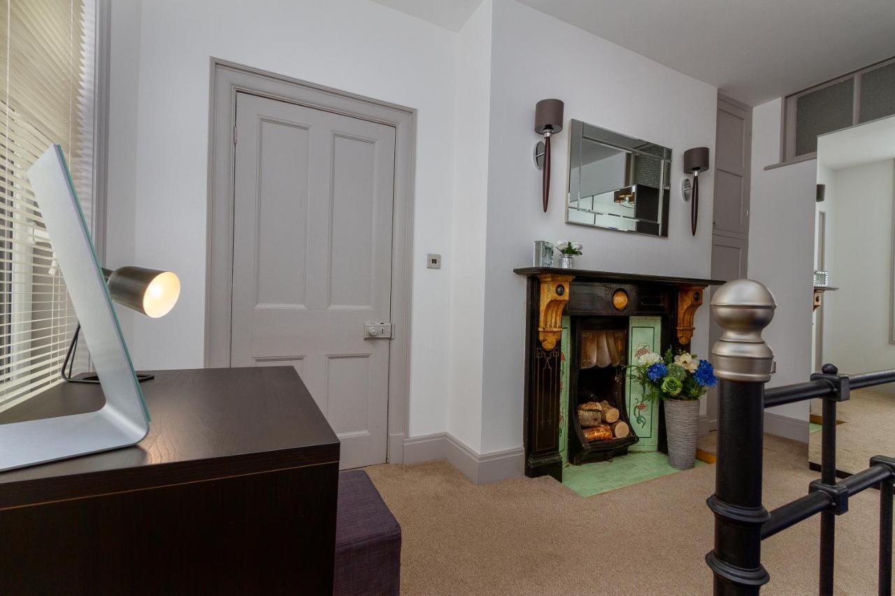 Apartment Charles Alexander Short - The Old Bank Lytham St Annes