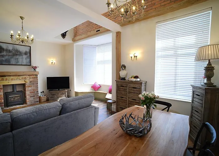 Pippin Lodge Lytham