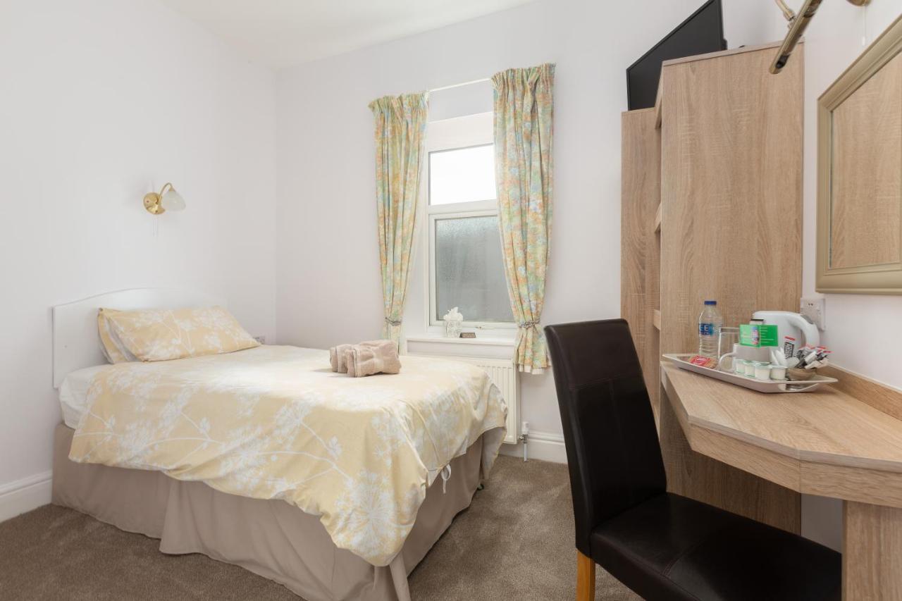 The Hollingworth Lytham St Annes