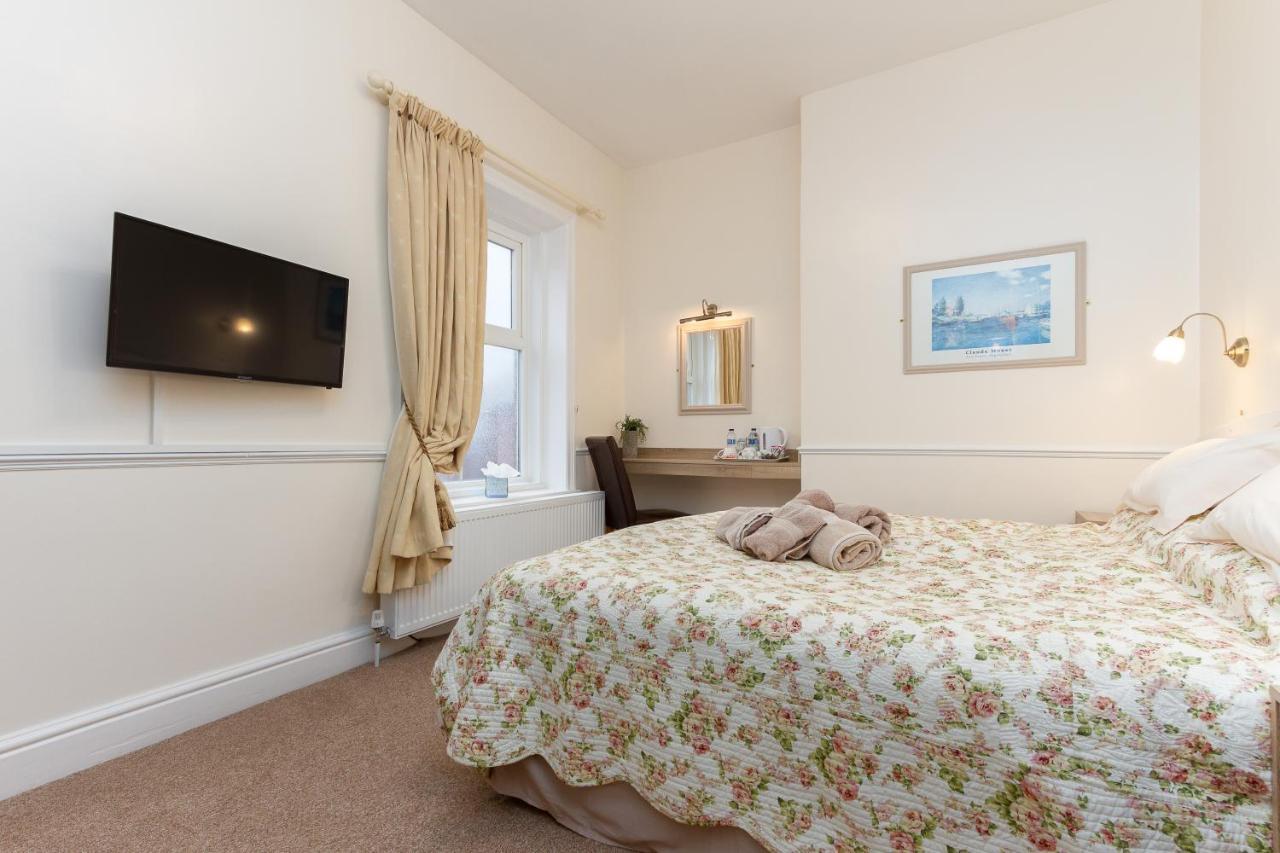 The Hollingworth Bed & Breakfast 4*