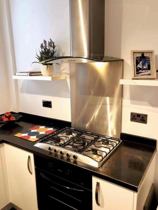 Sunny Seaside House Lytham Centre Sleeps 8 * Lytham St Annes