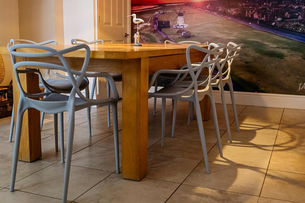 Sunny Seaside House Lytham Centre Sleeps 8 Lytham St Annes