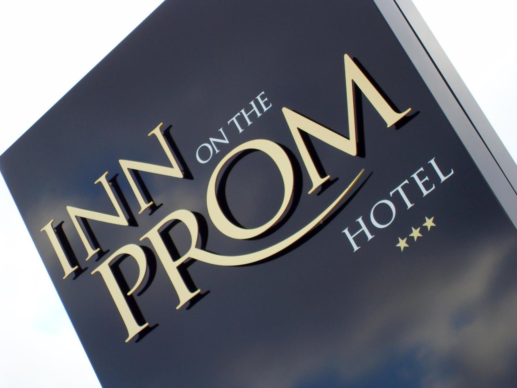 On The Prom At The Fernlea 3* Lytham St Annes