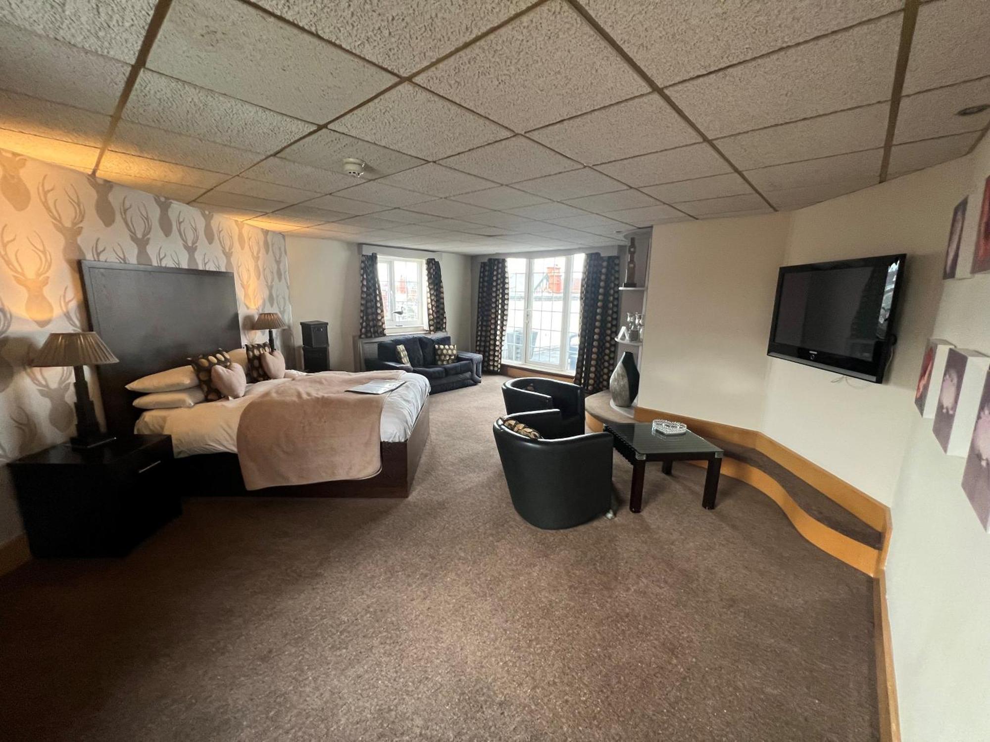 On The Prom At The Fernlea 3* Lytham St Annes