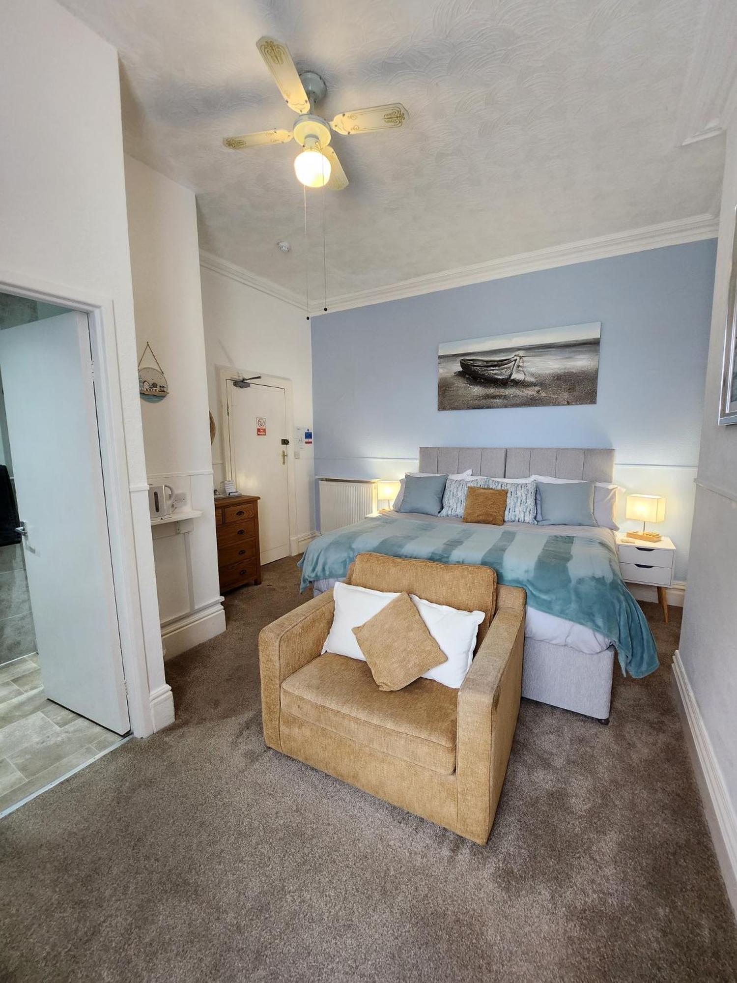 The Sea Croft Bed Breakfast & Bar Guest house Lytham St Annes