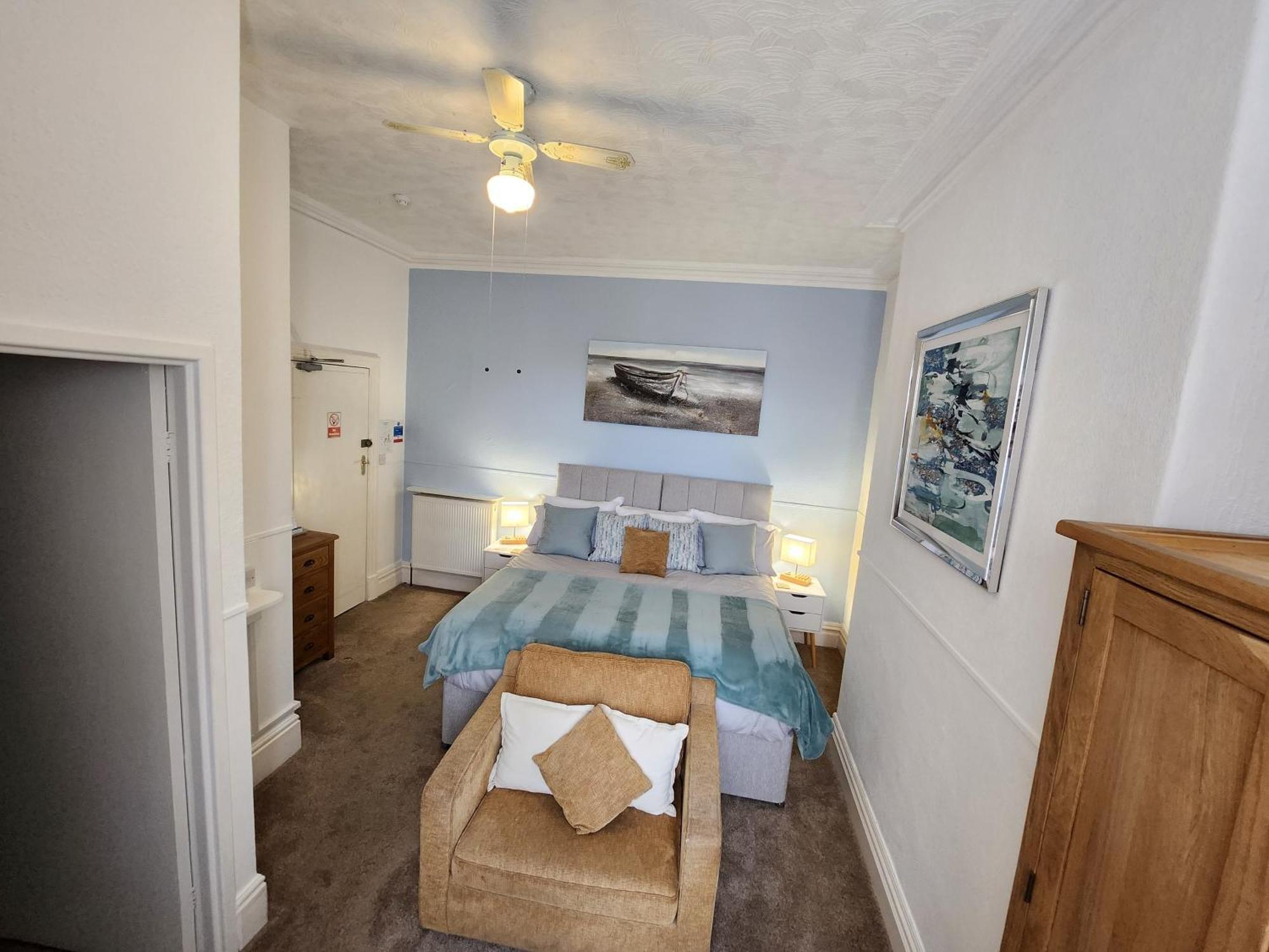 The Sea Croft Bed Breakfast & Bar 3* Lytham St Annes