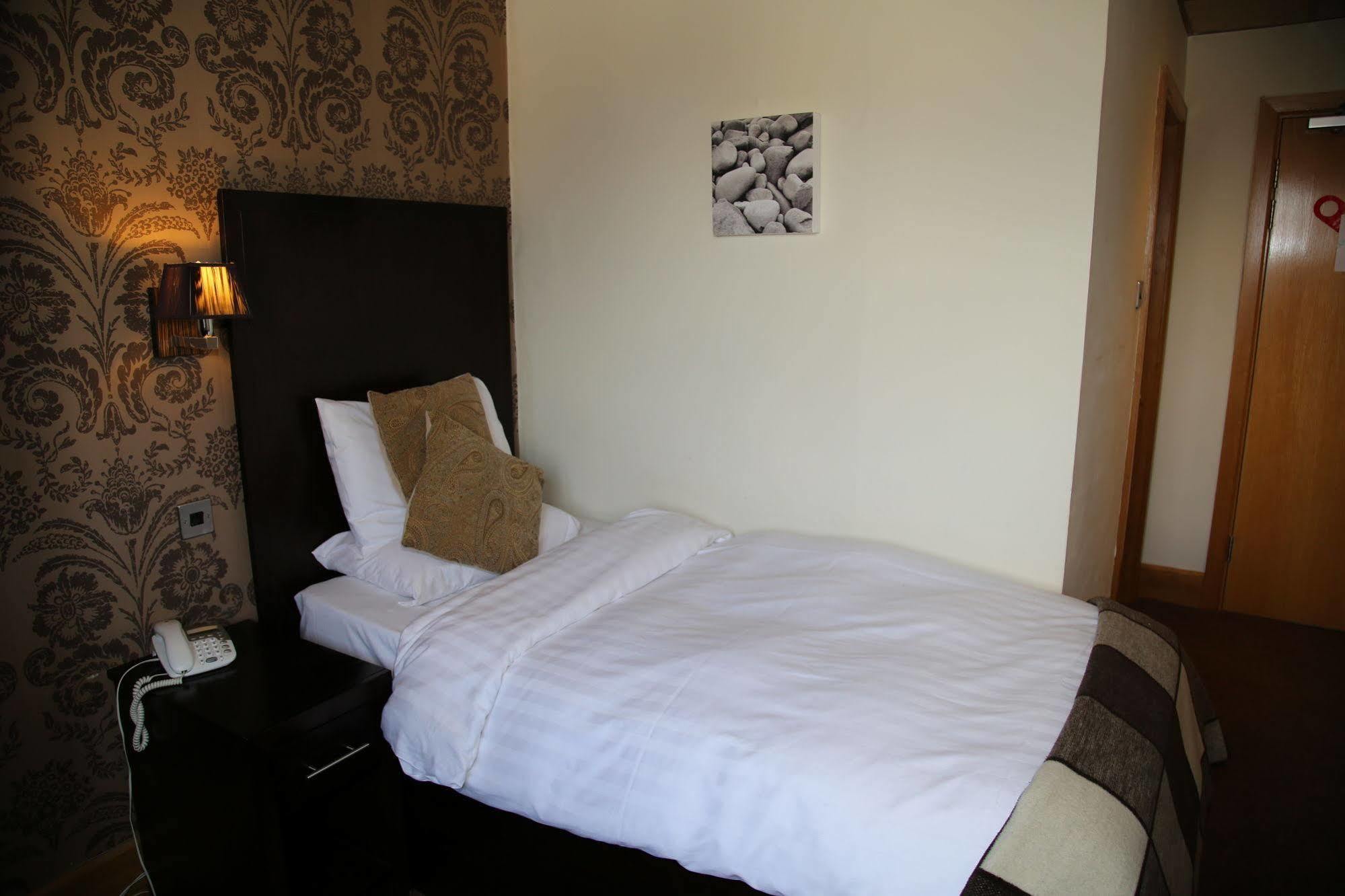 Hotel On The Prom At The Fernlea Lytham St Annes