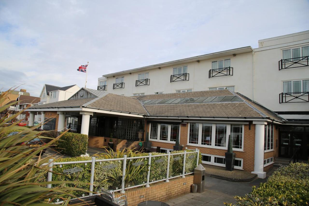 Hotel On The Prom At The Fernlea 3*