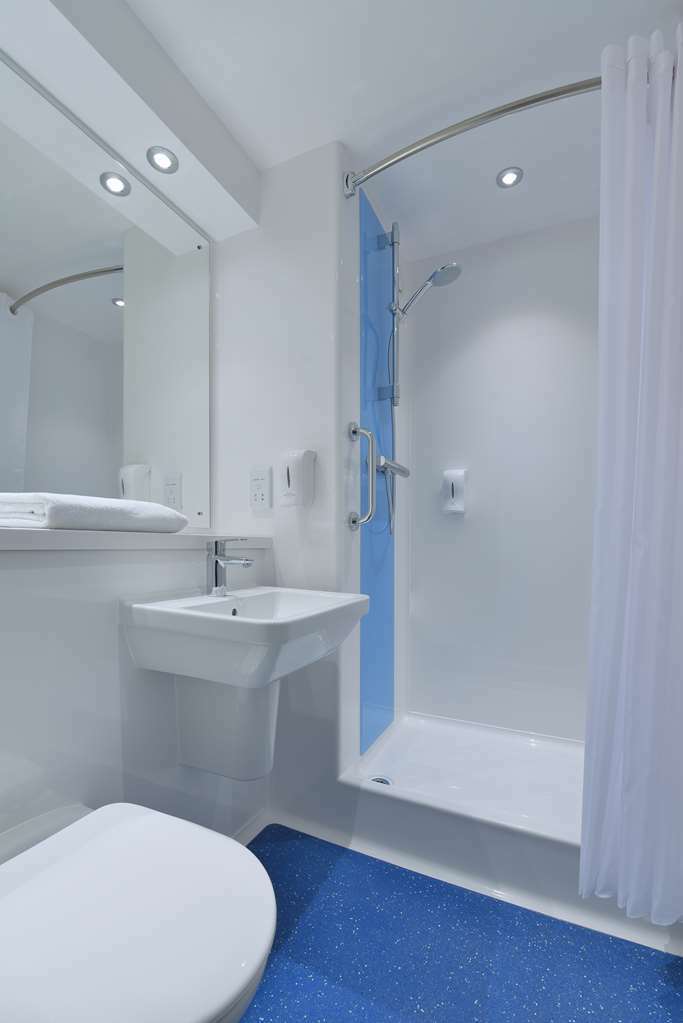Travelodge Hotel 3*
