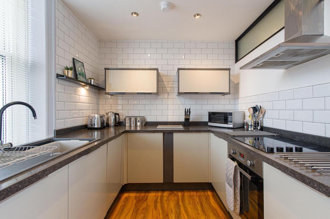 Apartment Charles Alexander Short - The Old Bank Penthouse Lytham St Annes