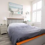 The Hideaway - Perfect Couples Retreat With Free Parking On Driveway