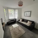 New Flat In Lytham St Annes - Sleeps 4