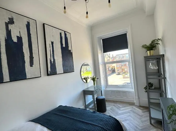 No 3 ,Luxury 2 Bed 1St Floor Apartment With Free Parking,Lytham St Annes