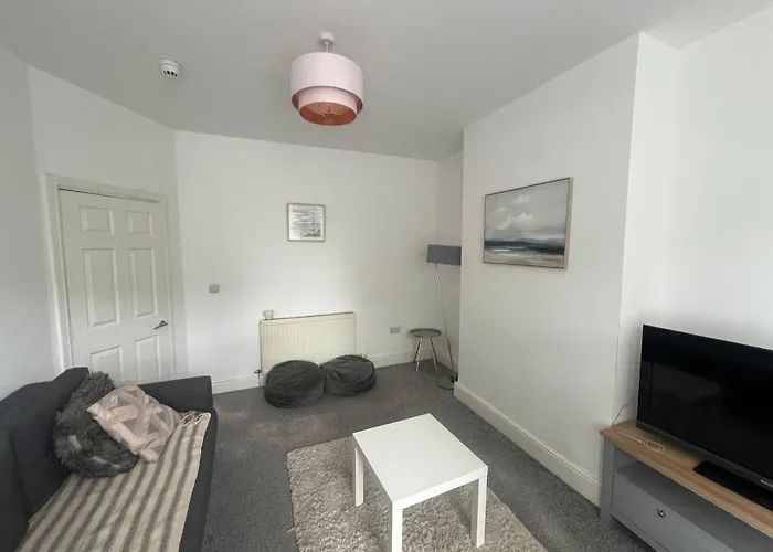 New Flat In Lytham St Annes - Sleeps 4